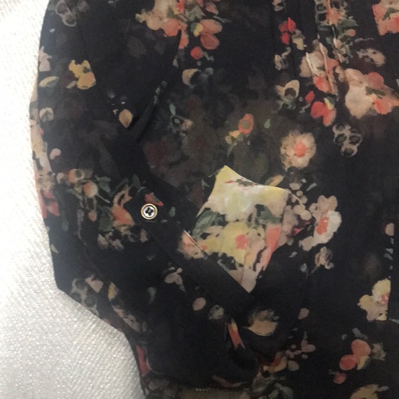 Blouse - Picture 3 of 3